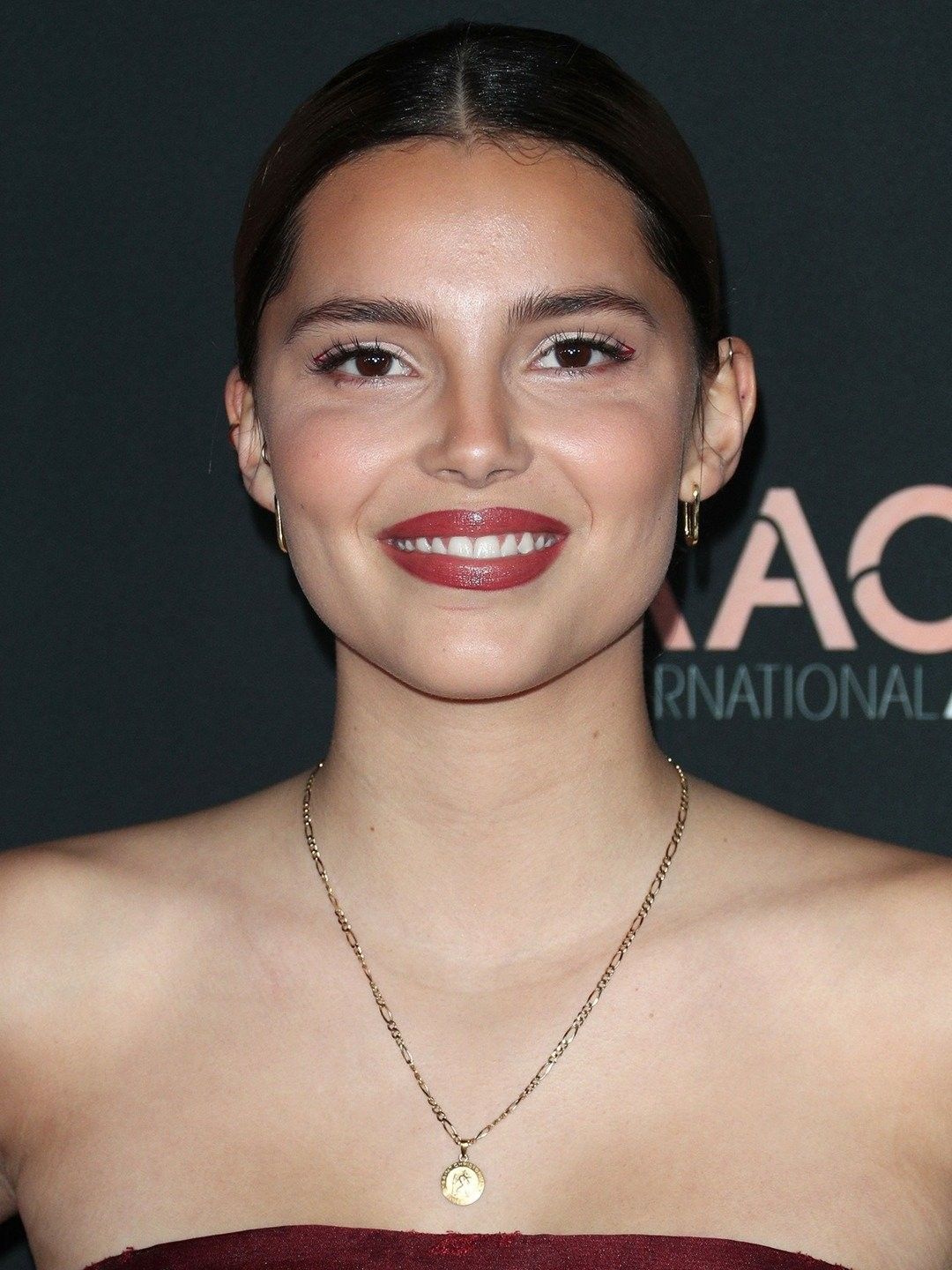 1080x1440 Inde Navarrette Picture