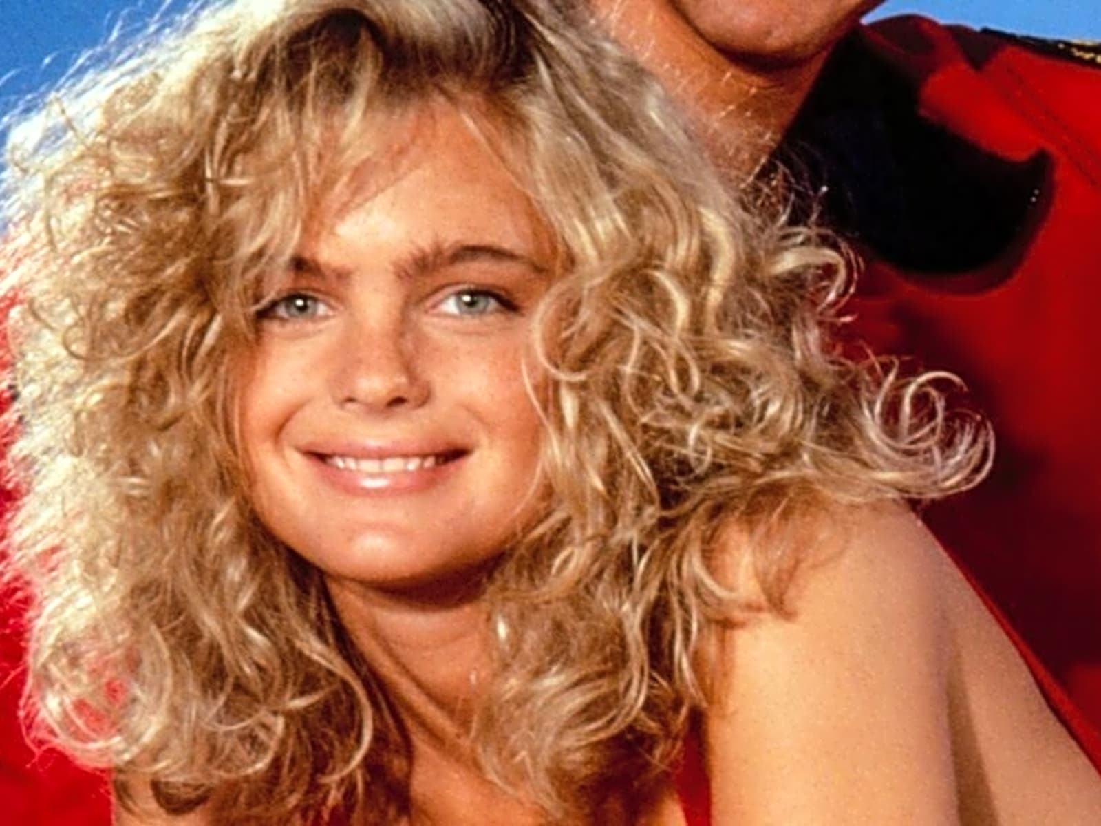 1600x1200 Erika Eleniak Joins 'Baywatch' Reboot Cast, Reprising Her Role as Shauni