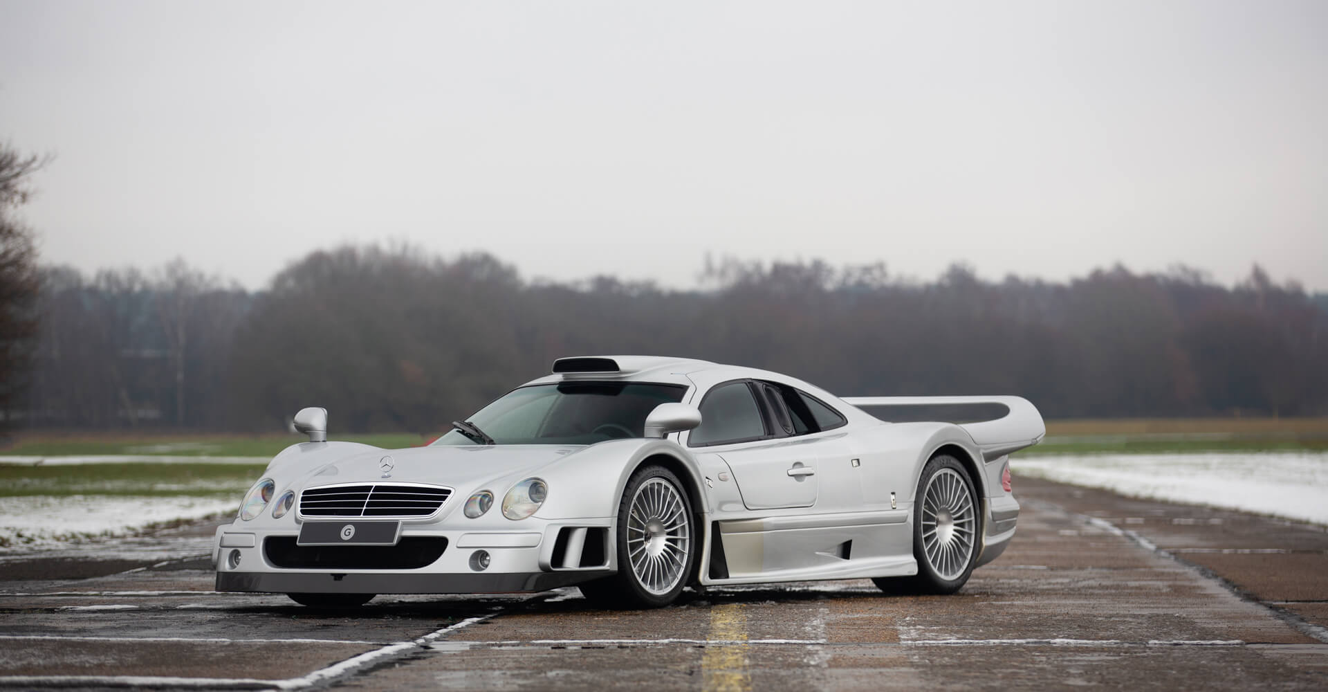 1920x1000 Mercedes Benz CLK GTR. Absolute dream of a v with a manual