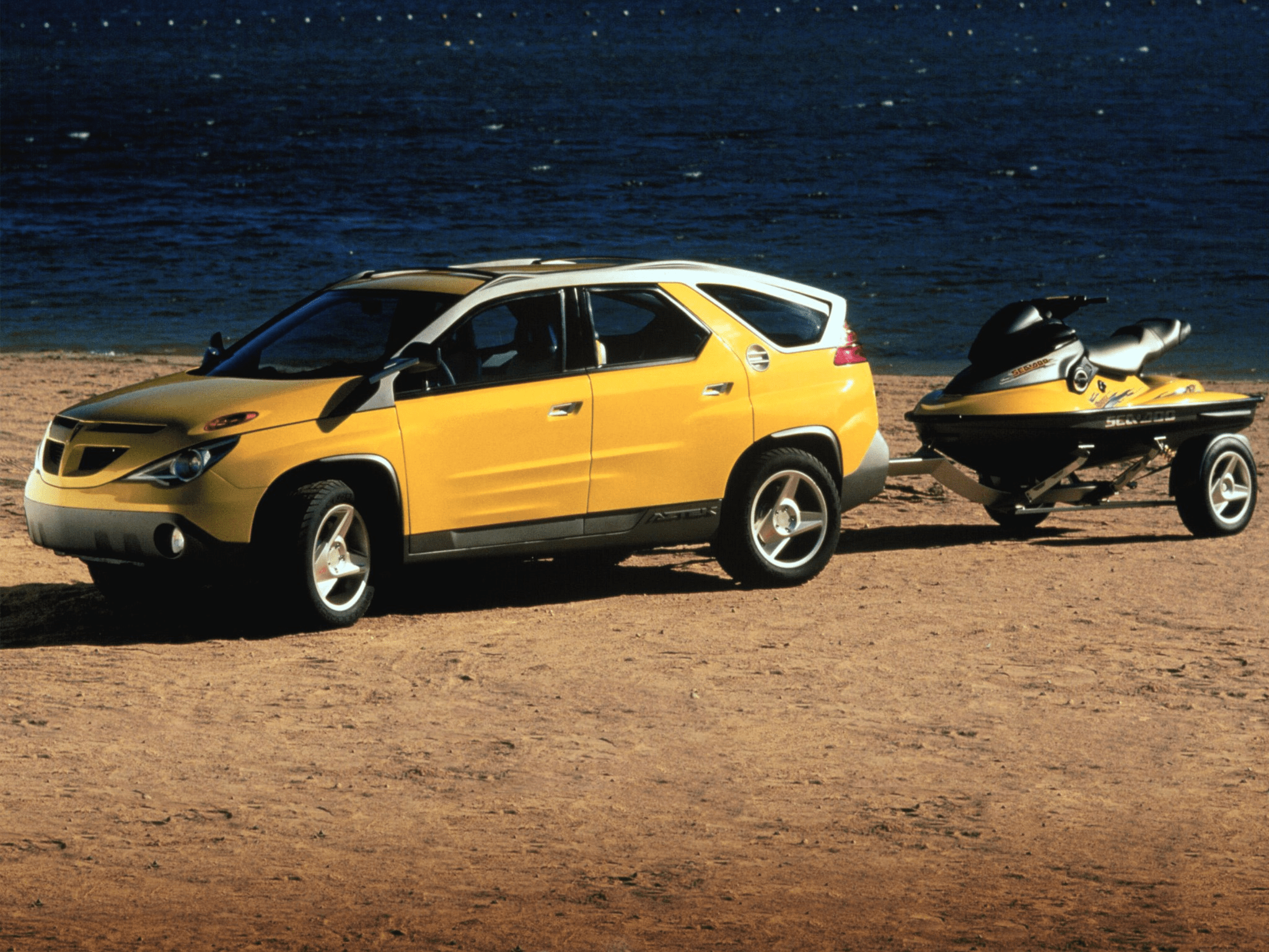 2048x1536 The Pontiac Aztek Is Beautiful On The Inside