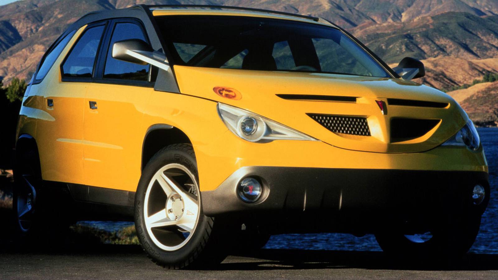 1600x900 The Pontiac Aztek: A Cult Classic Car That Failed to Capture Mainstream Success