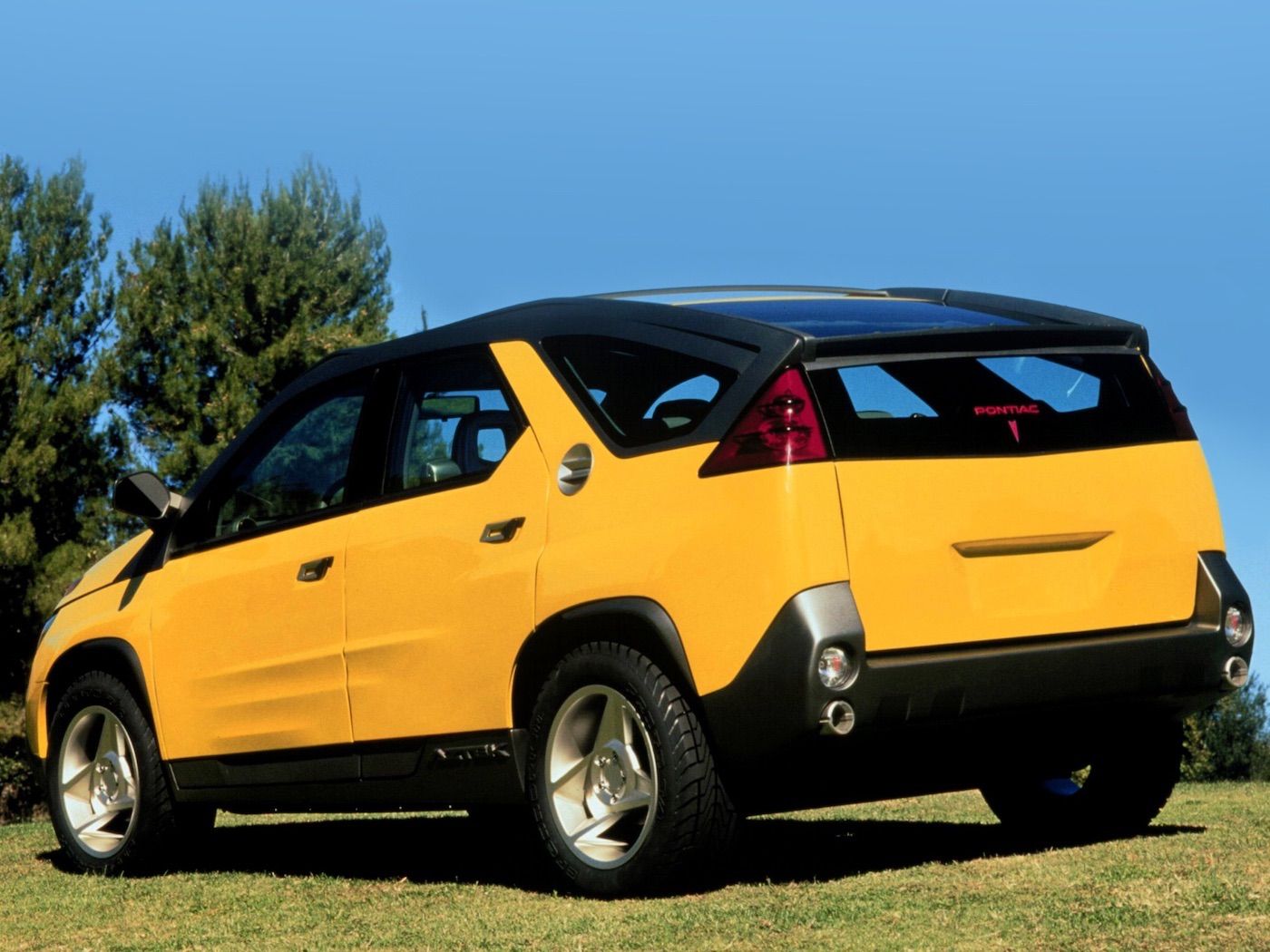 1400x1050 Pontiac Aztek One of the Worst Cars in History Was Born