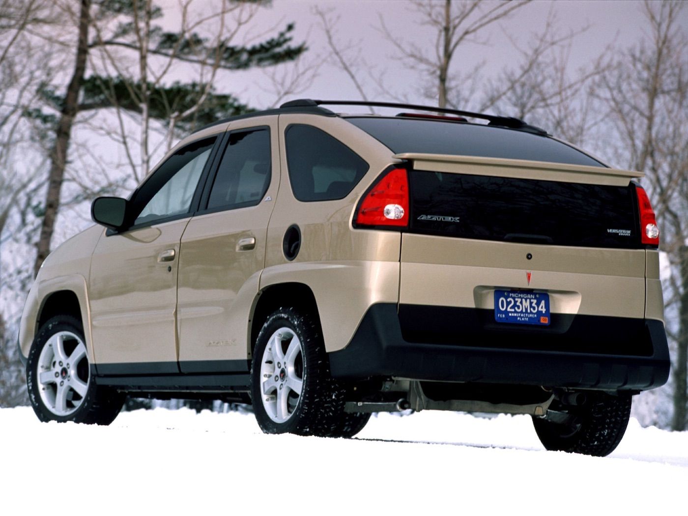 1400x1050 Pontiac Aztek One of the Worst Cars in History Was Born