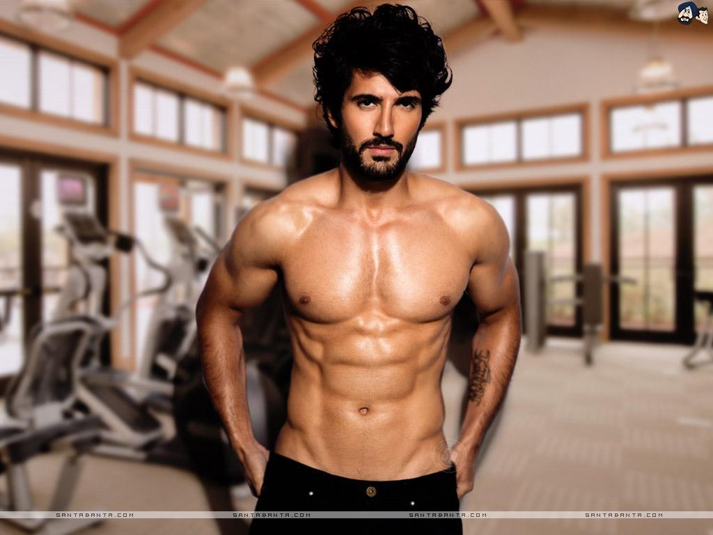 1024x768 Bollywood Actors Bodybuilding Wallpaper