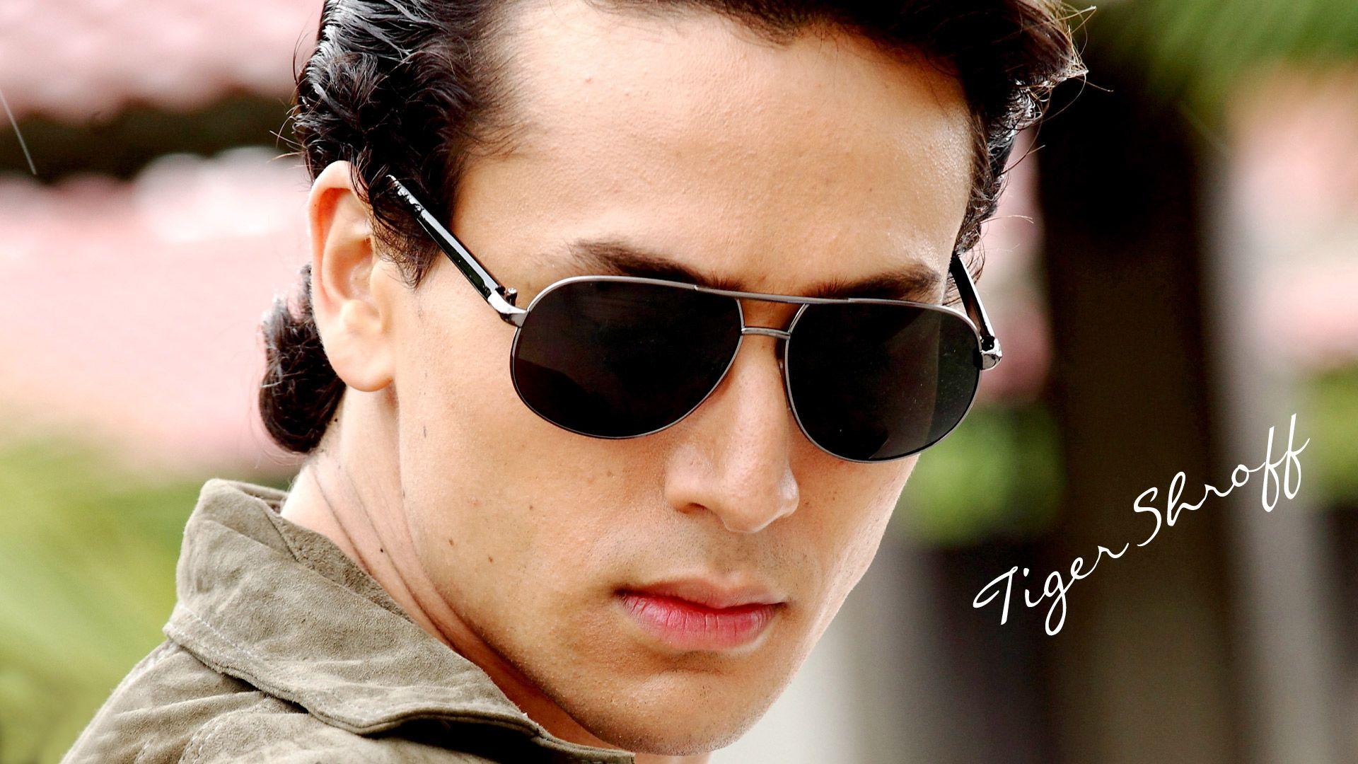 1920x1080 Bollywood Actor Wallpaper