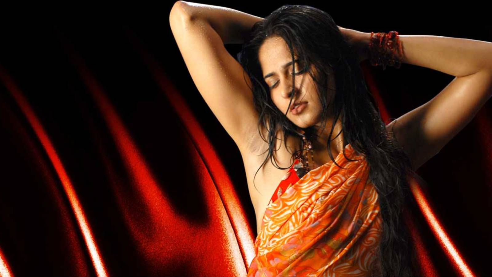 1600x900 Indian Actresses Wallpaper