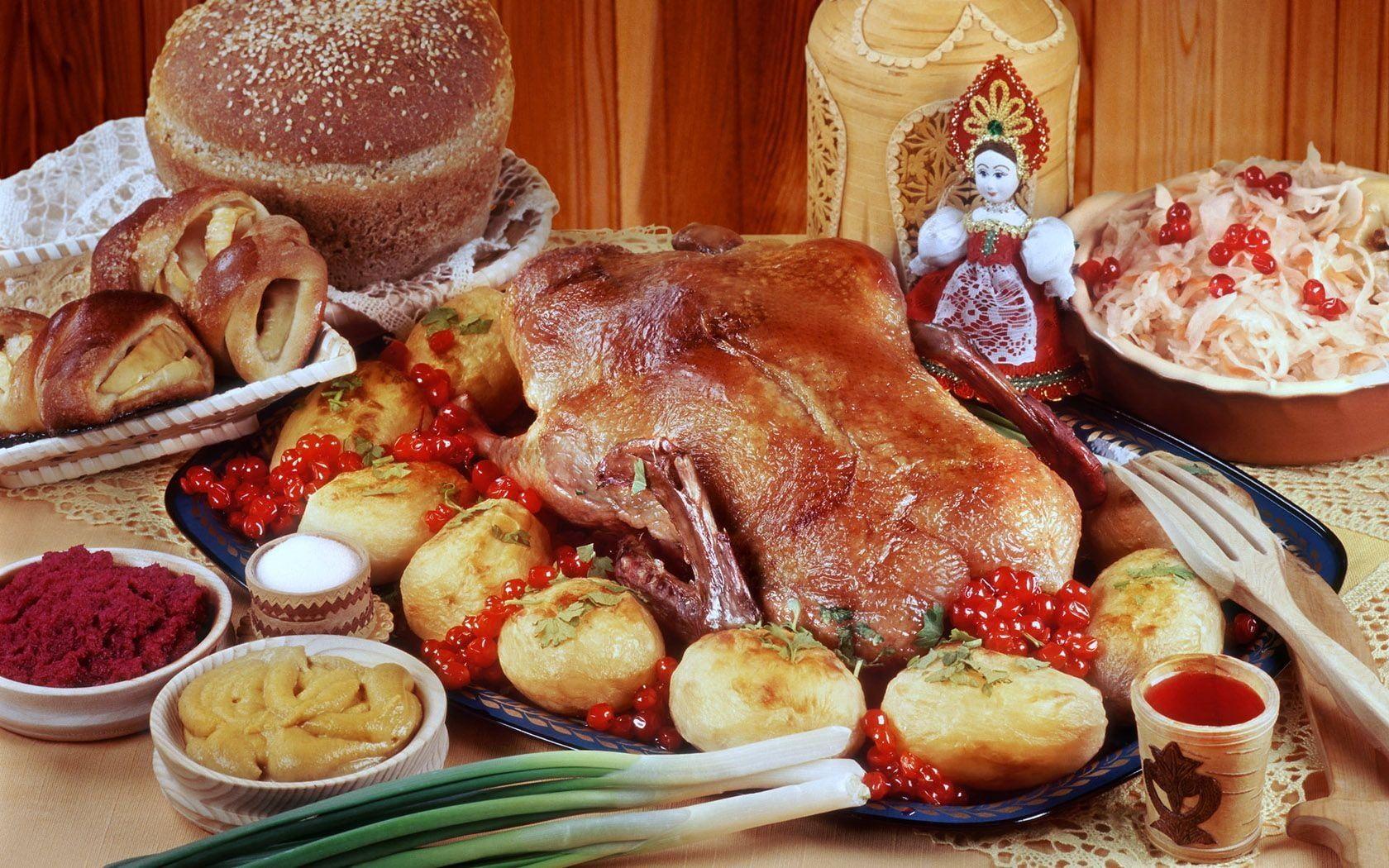 1680x1050 Roasted turkey dish HD wallpaper