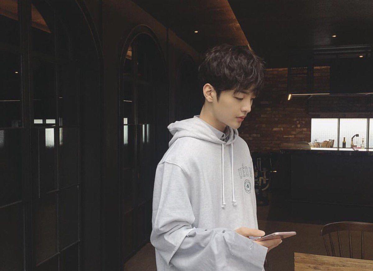 1200x871 kim minjae pics