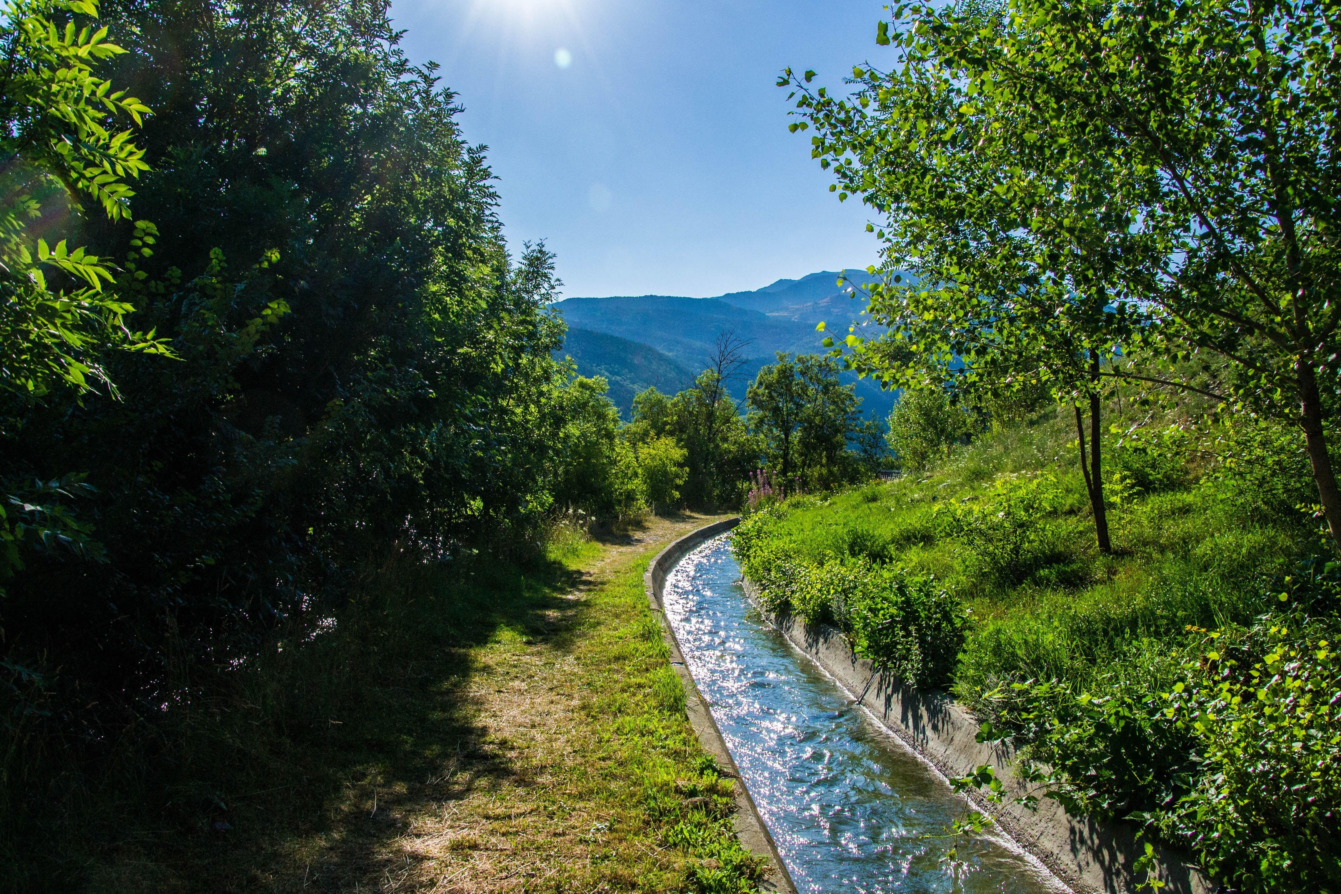 4608x3072 Free download water irrigation system image Peakpx [4608x3072]