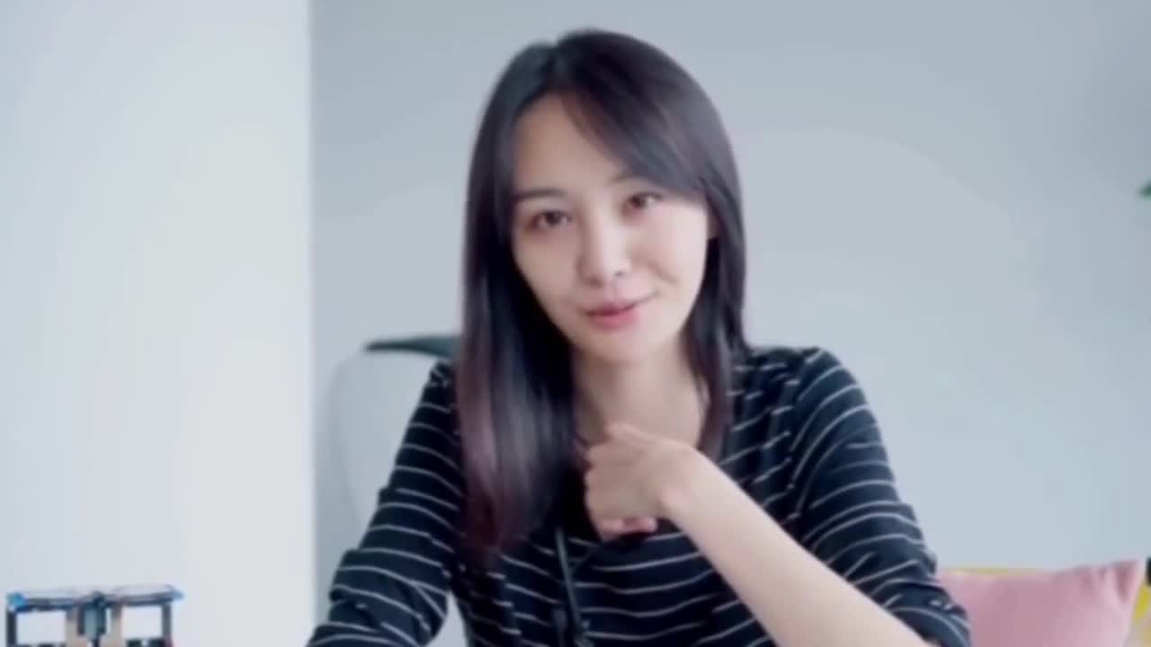 1280x720 Zheng Shuang Wallpaper