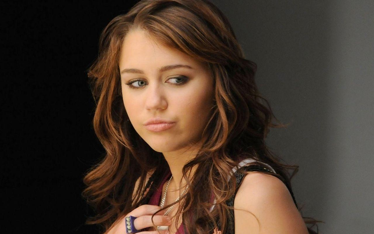 1280x800 Celebrities American Actress Miley Cyrus wallpaper Desktop, Phone