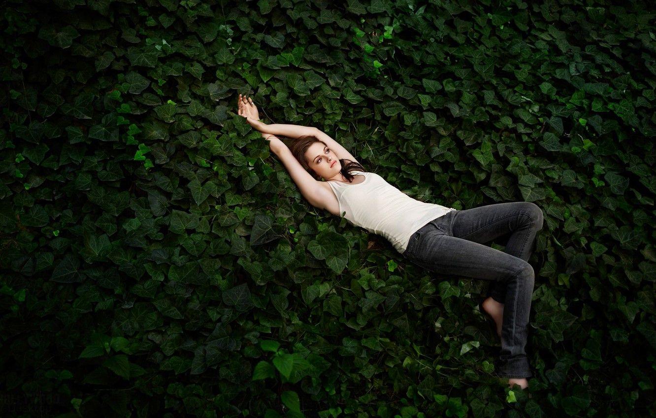 1332x850 Wallpaper Bella Swan, girl, Twilight, ivy image for desktop