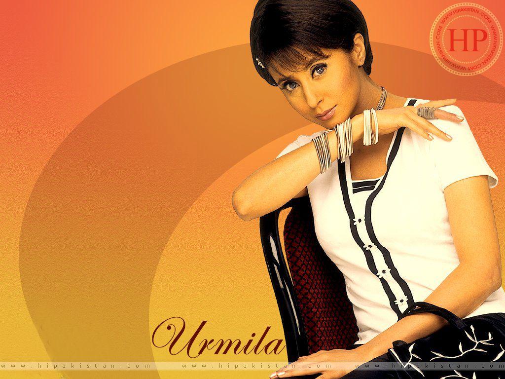 1024x768 Urmila Matondkar Wallpaper