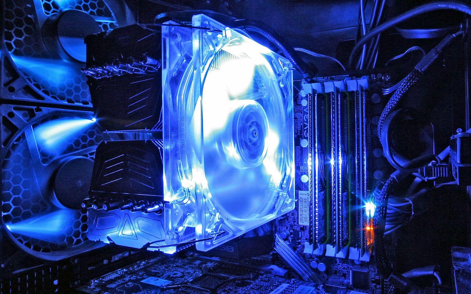 1600x1000 Computer Technician Wallpaper. Computer