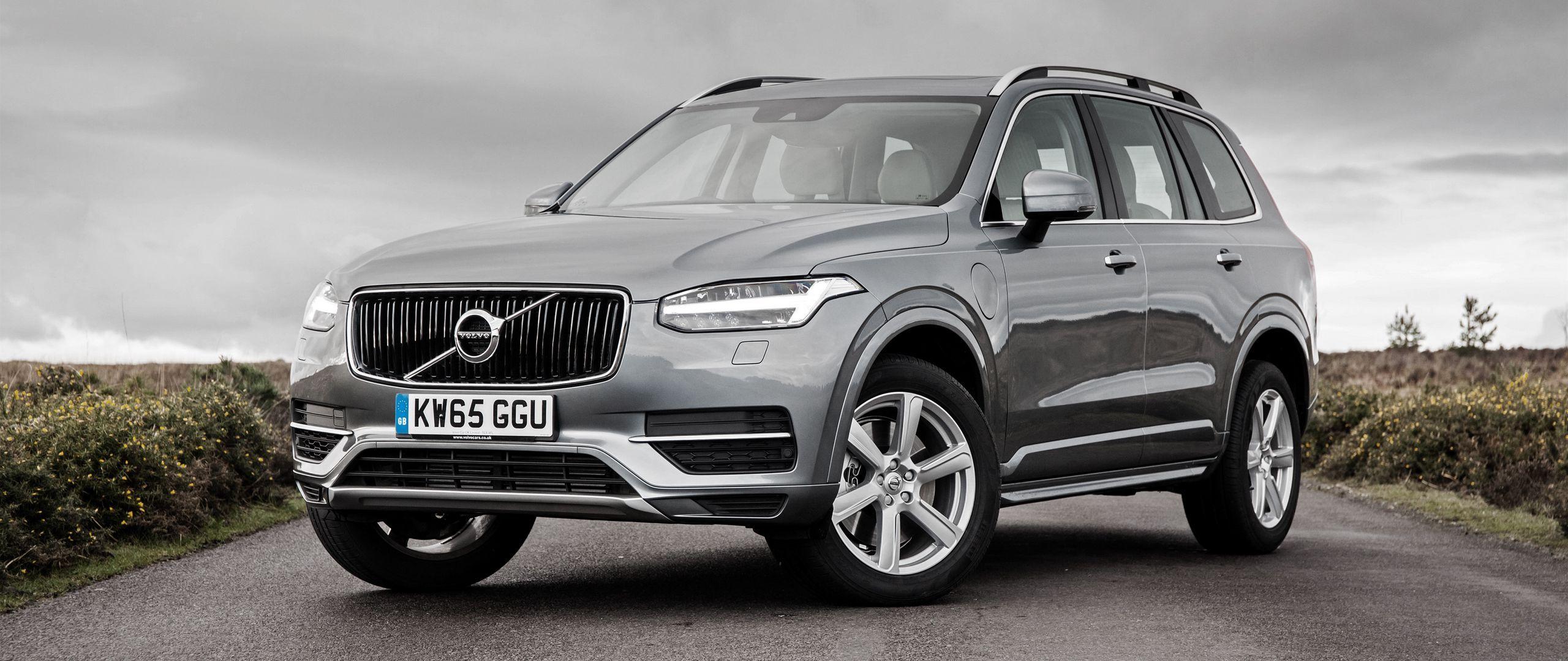 2560x1080 Download wallpaper 2560x1080 volvo, xc silver, side view dual