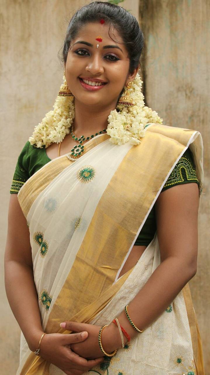 719x1280 Navya Nair Hot wallpaper