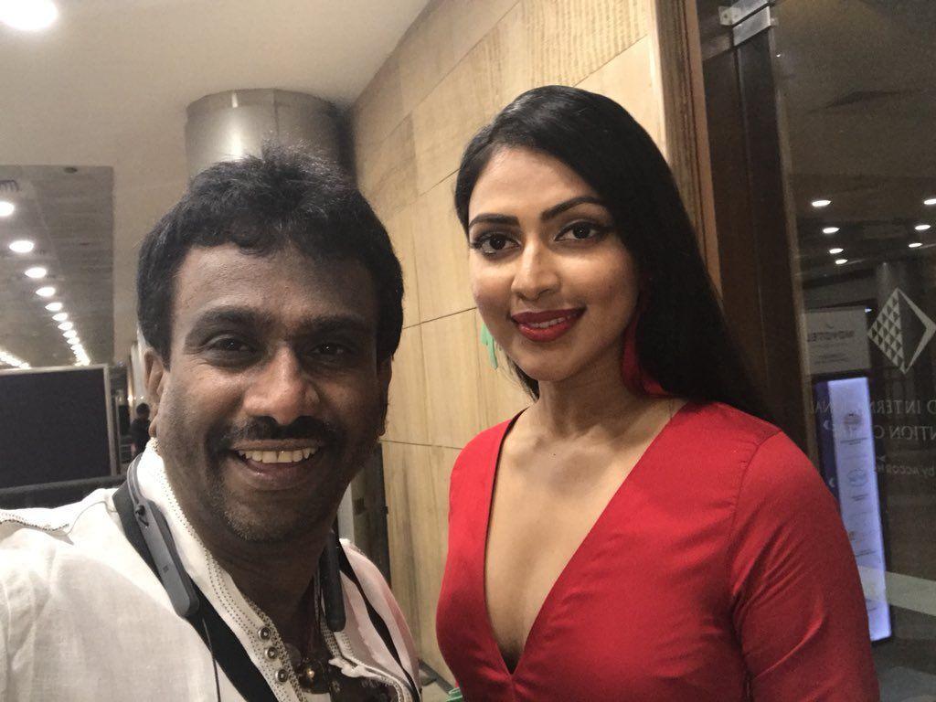 1024x768 Amala Paul Latest Photo Awards South 2018 Navya Nair