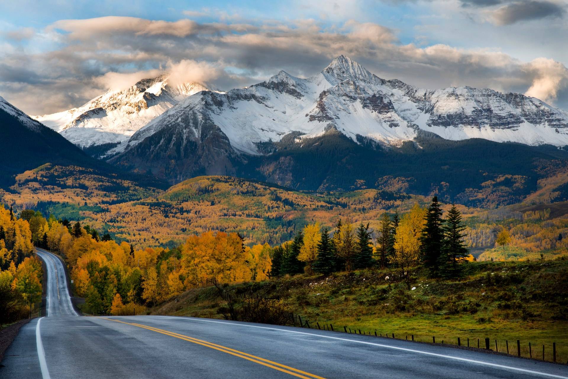 Mountain ways. Скалистые горы Колорадо. Теллурайд Колорадо. Теллерайд, штат Колорадо. Теллурид горы.