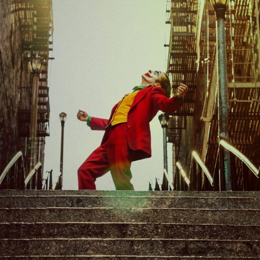 Joker Dancing Stairs