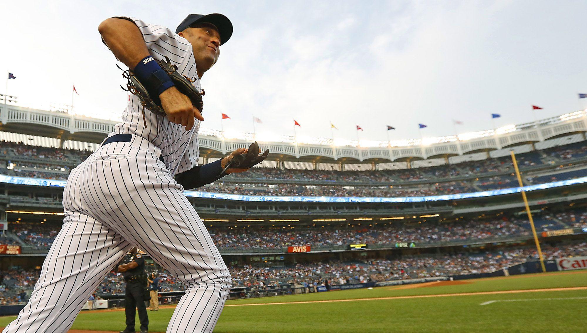 2000x1135 Derek Jeter