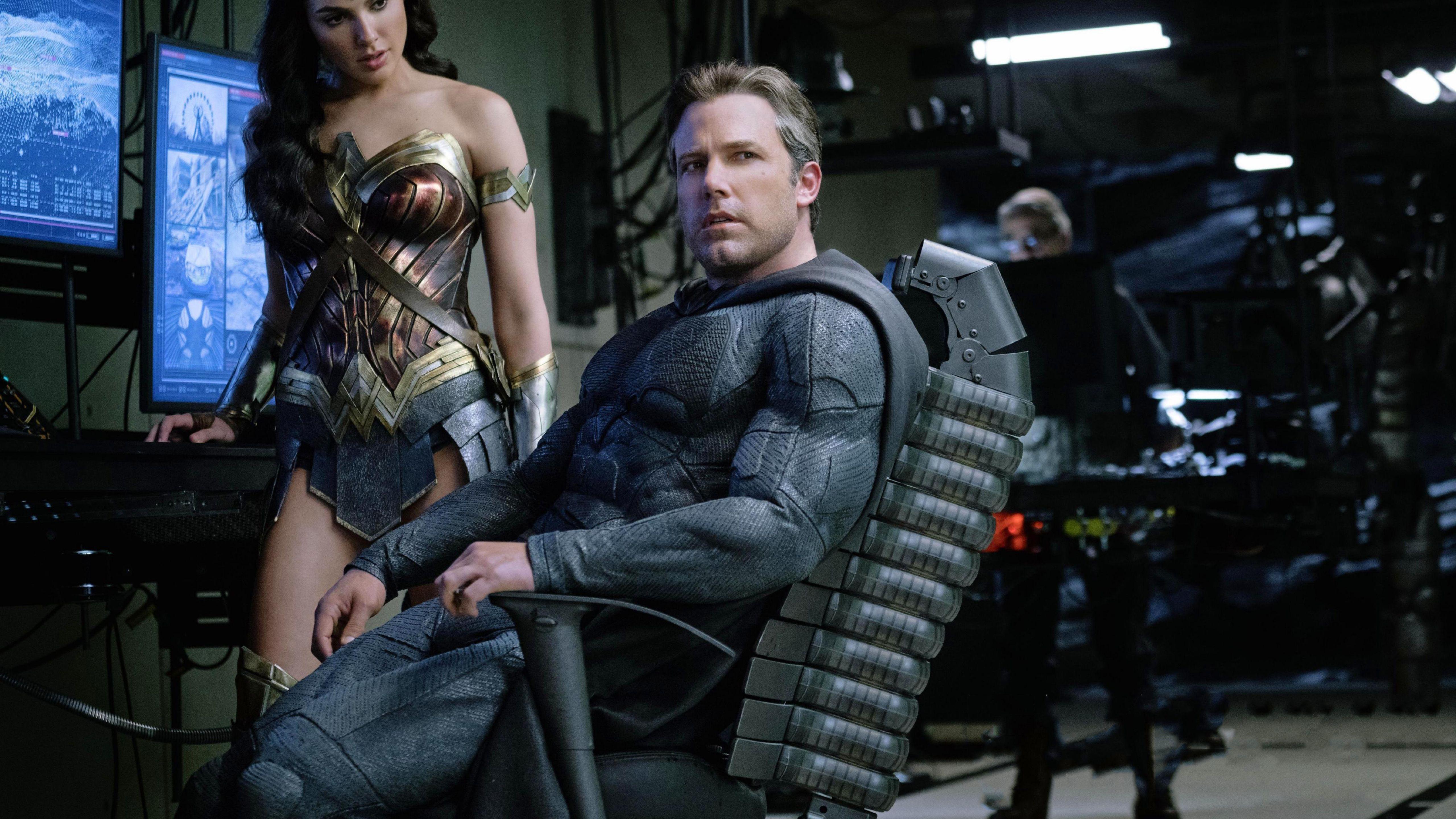 5120x2880 Ben Affleck As Batman Gal Gadot Wonder Woman Justice