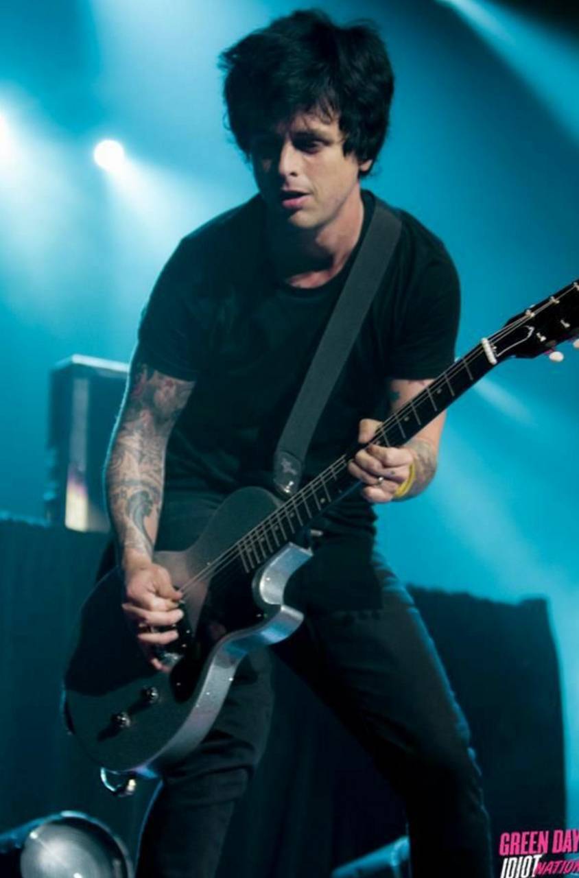 844x1280 Billie Joe Armstrong Wallpaper