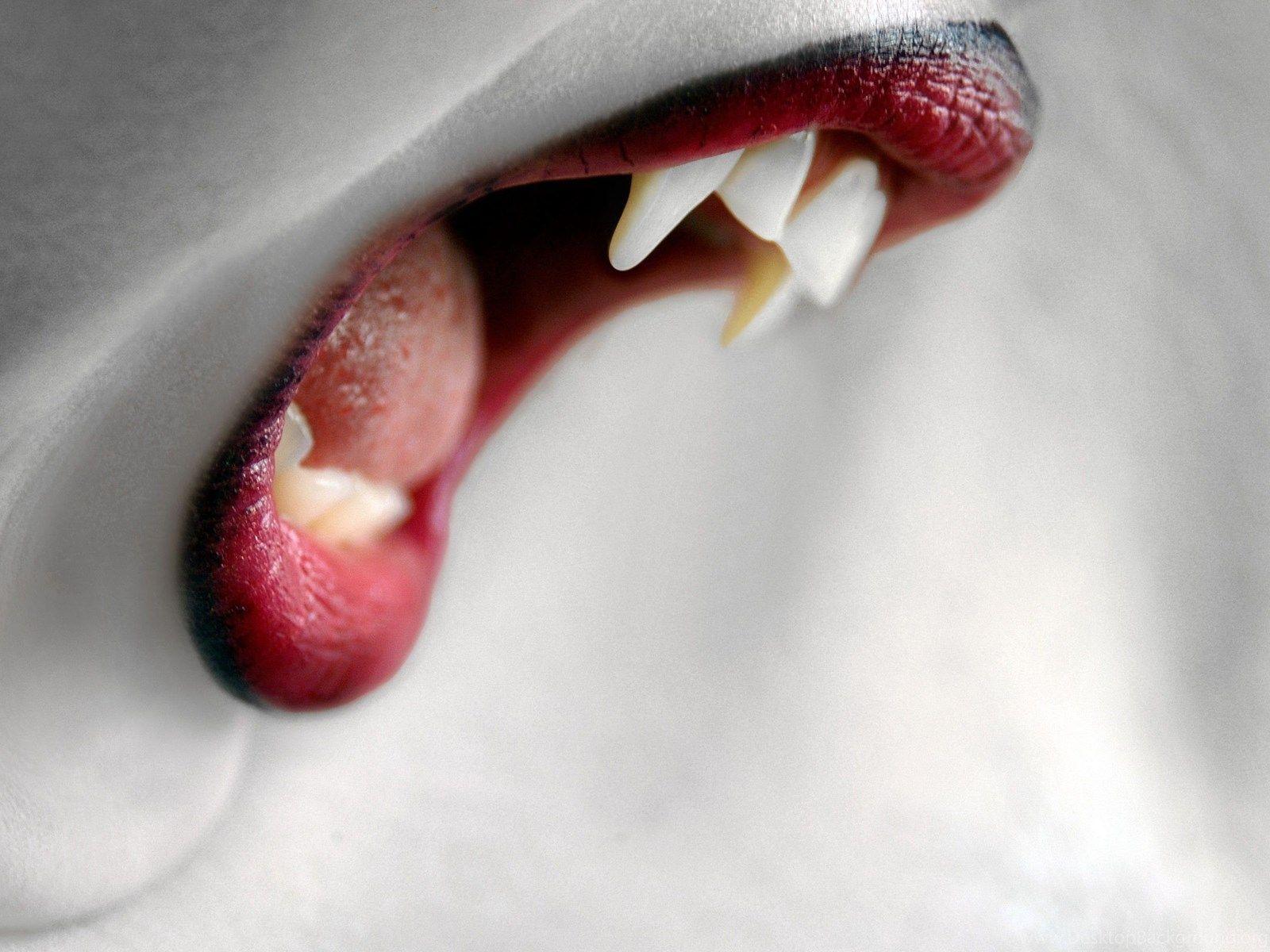 1600x1200 Scary Vampires HD Wallpaper Desktop Background