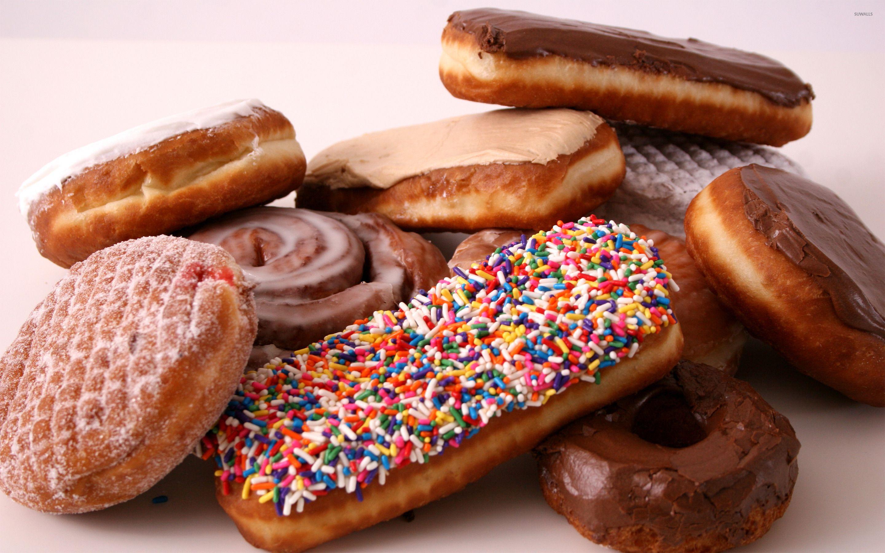 2880x1800 Doughnuts wallpaper wallpaper