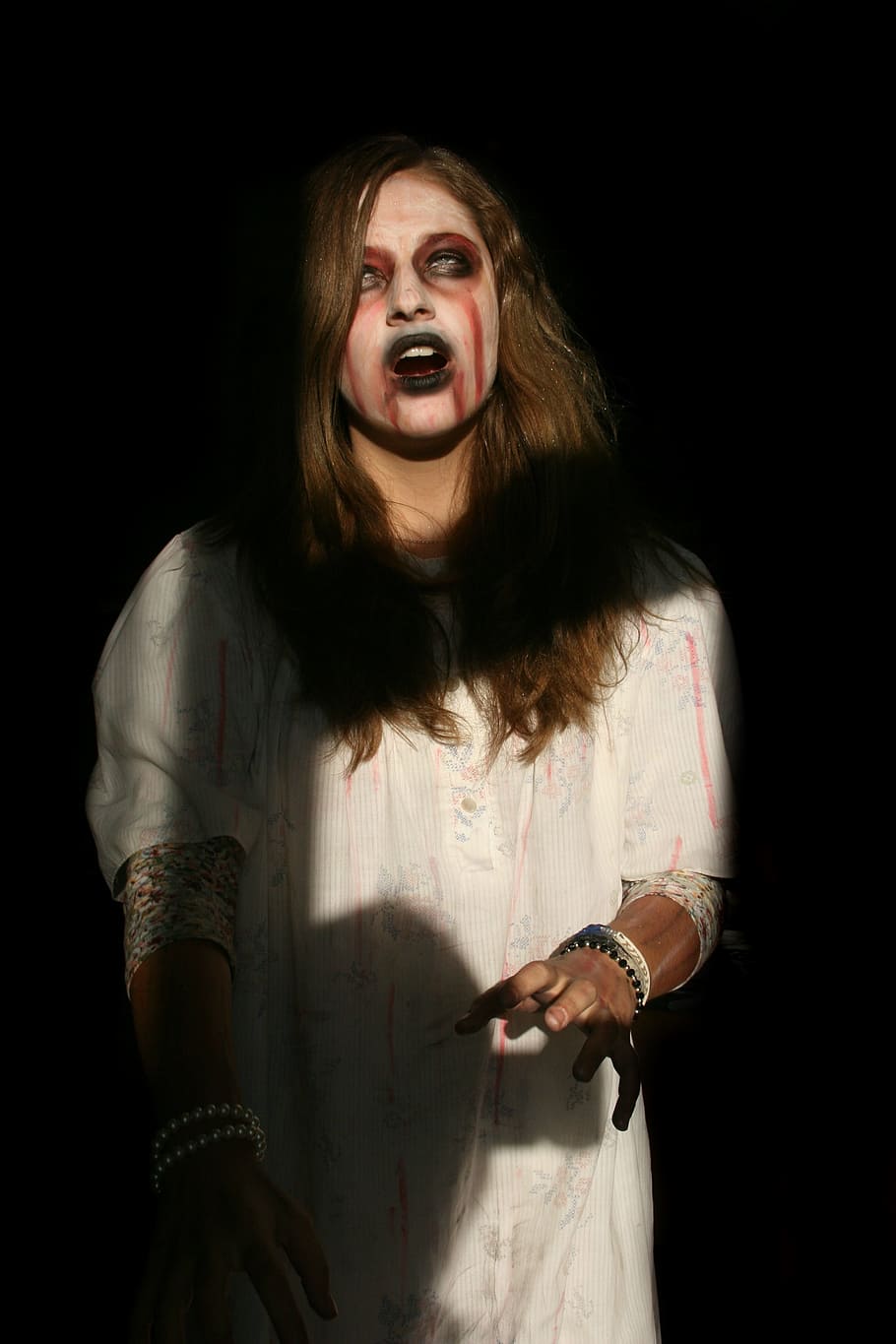 910x1365 woman, halloween prosthetics, horror, halloween, girl, ghost, fear, black background