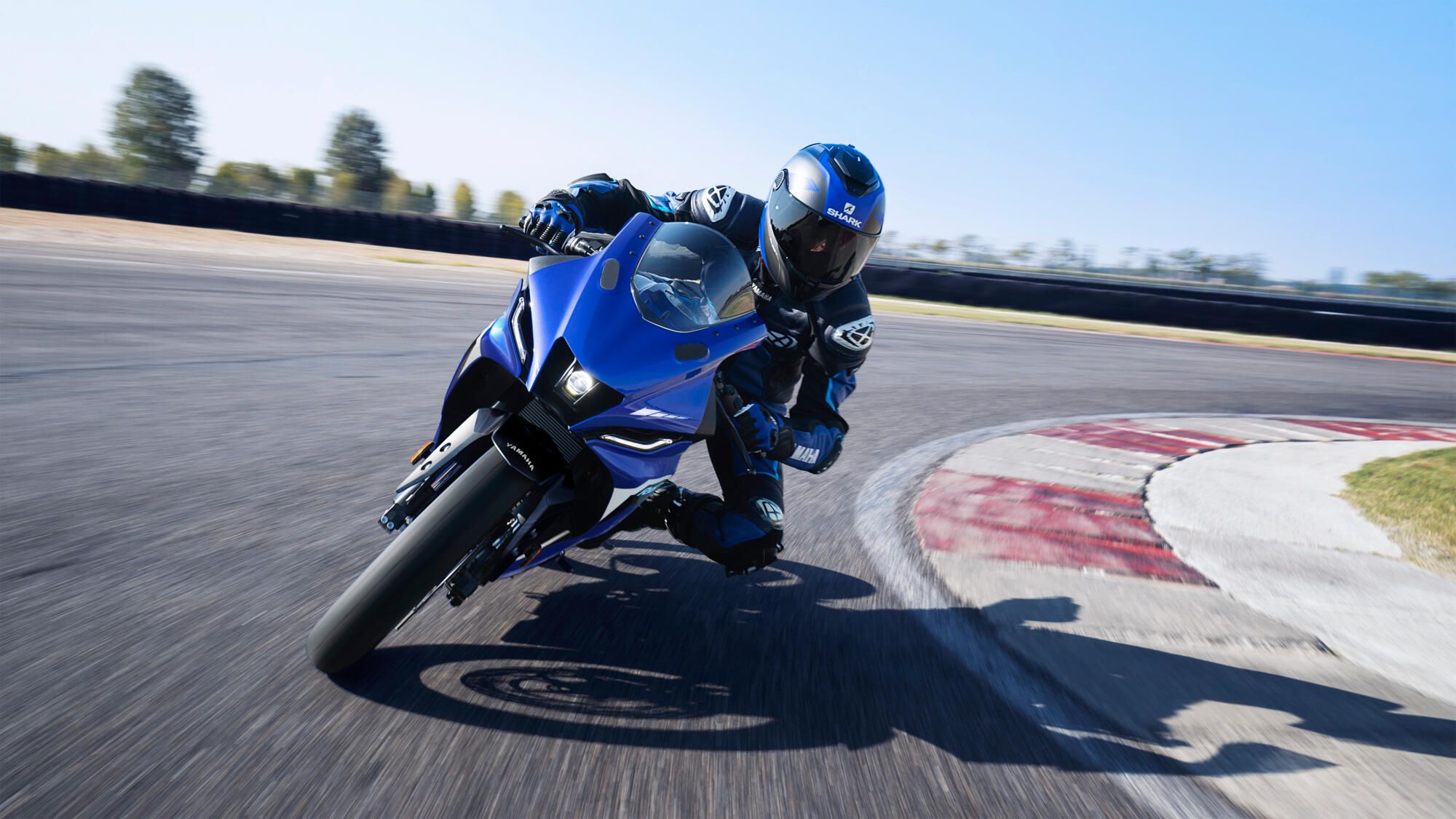 2000x1125 R125