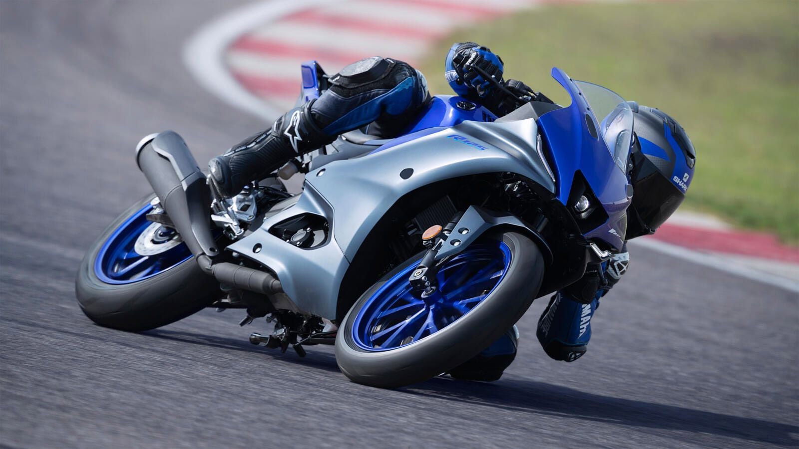 1600x900 Yamaha's R125 Debuts in Europe and Not in America