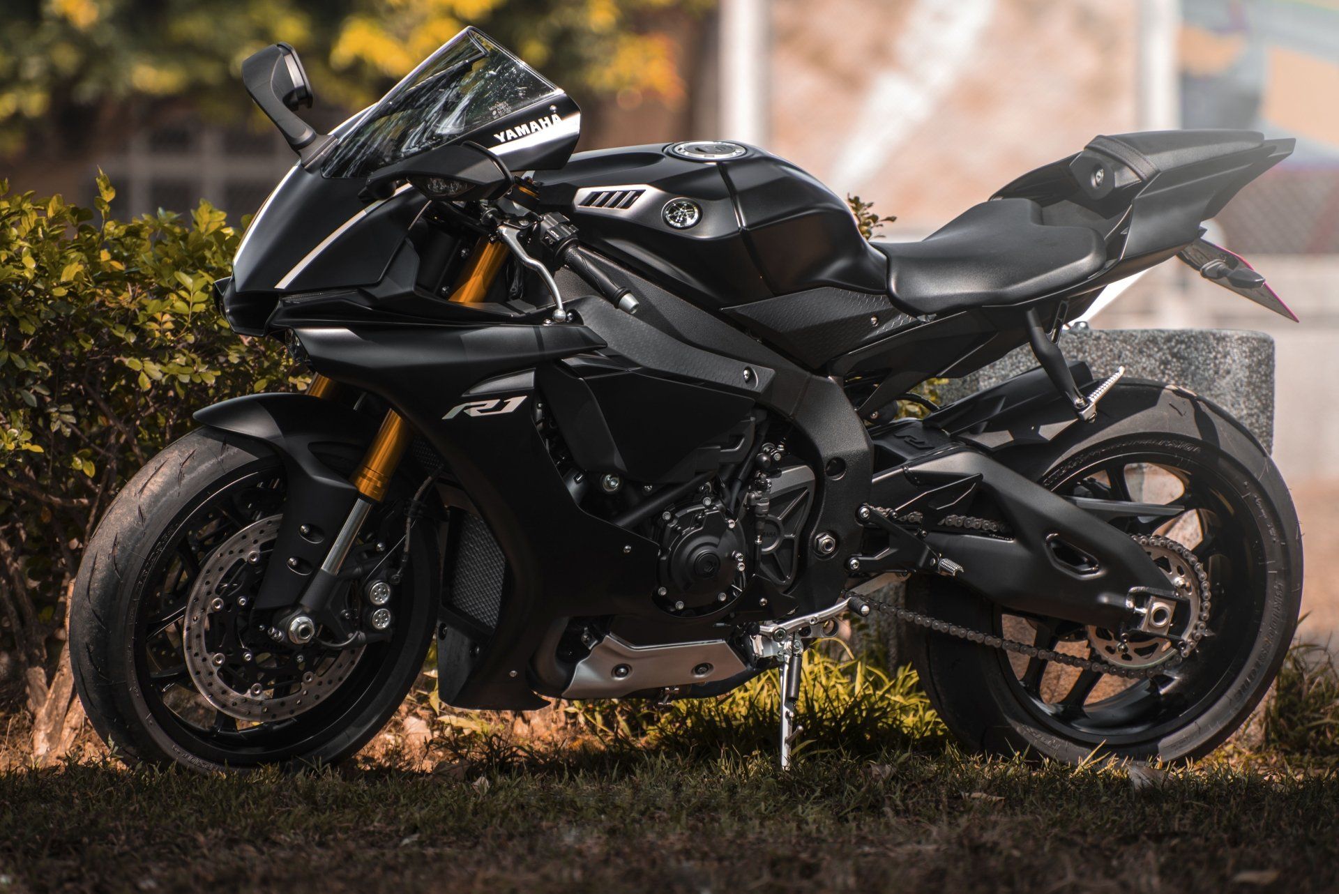 1920x1282 Yamaha YZF R1