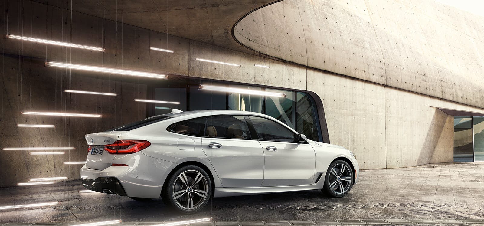 1600x747 BMW 6 Series GT