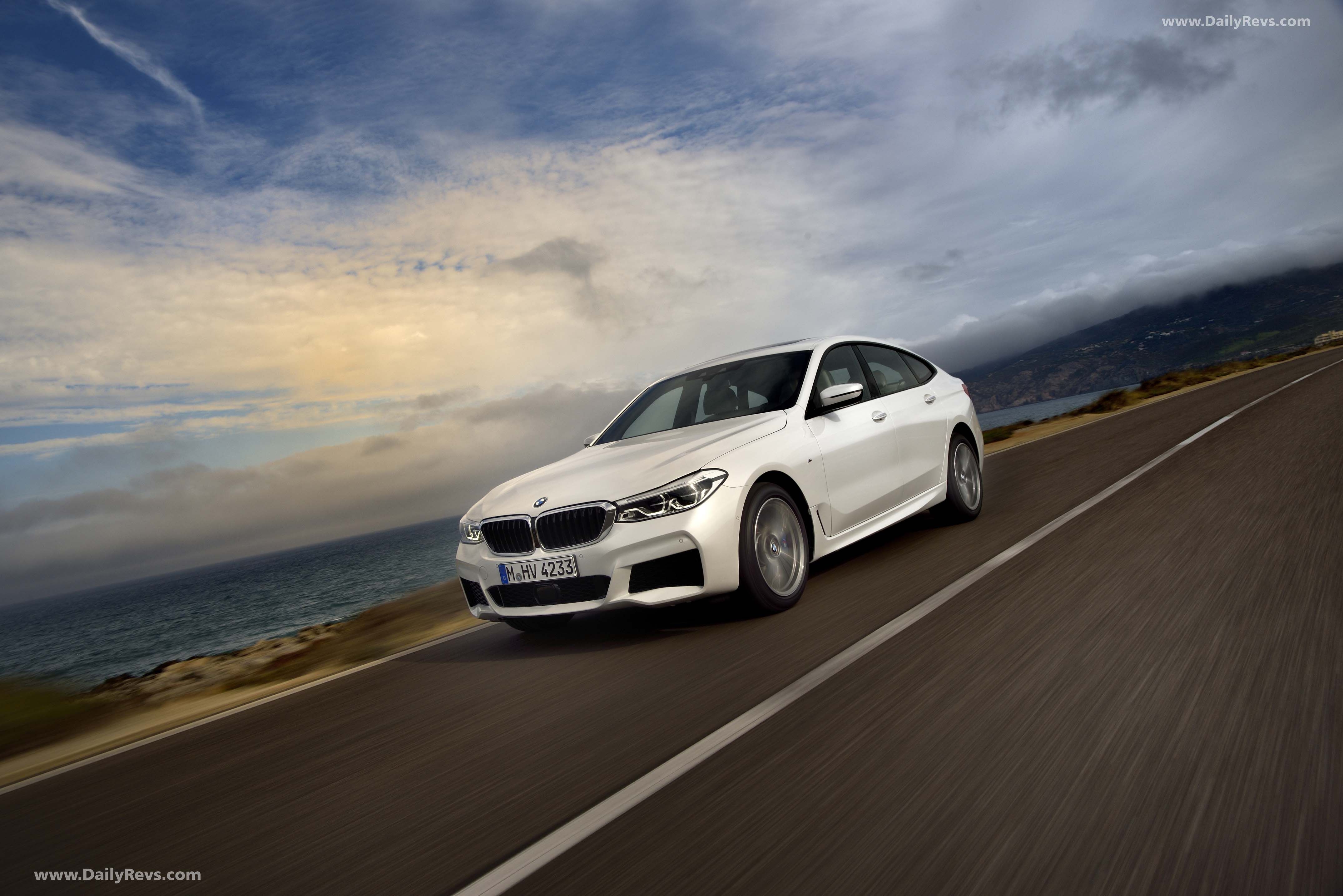 4300x2870 BMW 6 Series Gran Turismo F06 HD Photo, Videos, Specs, Features & Price