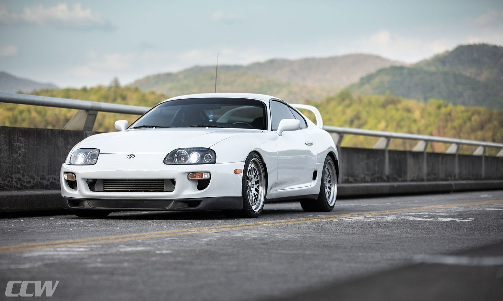 1600x958 Super White Toyota Supra MKIV Classic 3 Piece Wheels