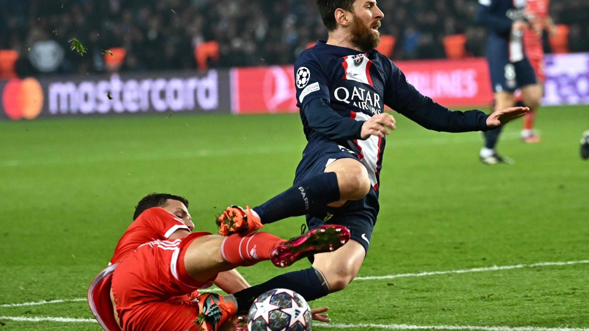 1920x1080 You're Crazy' Pavard Sent Off For Potential 'leg Breaking' And 'career Ending' Tackle On PSG Star Lionel Messi