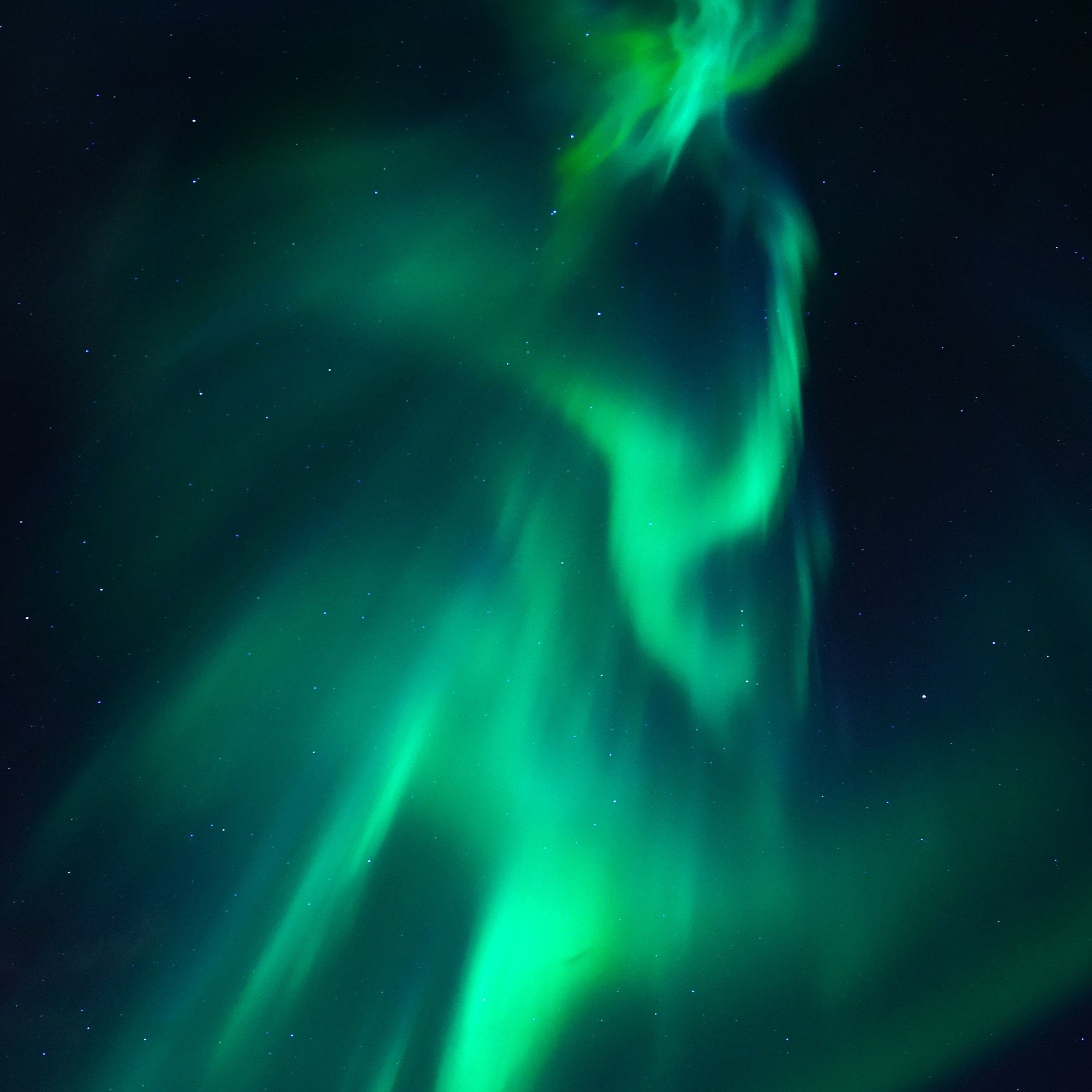 2560x2560 Northern Lights 4K 8K Wallpaper