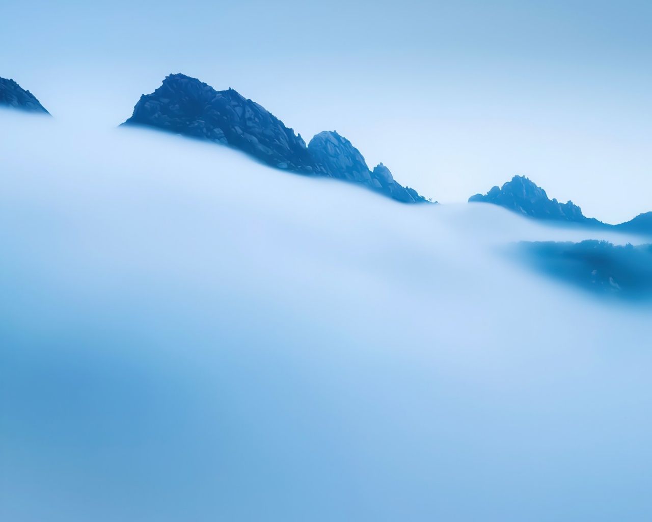 1280x1024 Honor Magic VS, Peaks 4K UHD Wallpaper for UltraHD Desktop and TV : Widescreen and UltraWide Display : Dual Monitor : Smartphone and Tablet Devices
