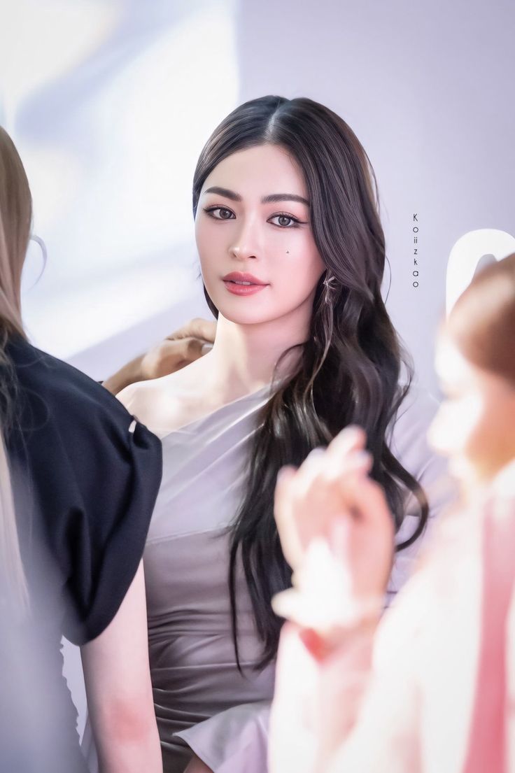 736x1105 Lingling Sirilak Kwong