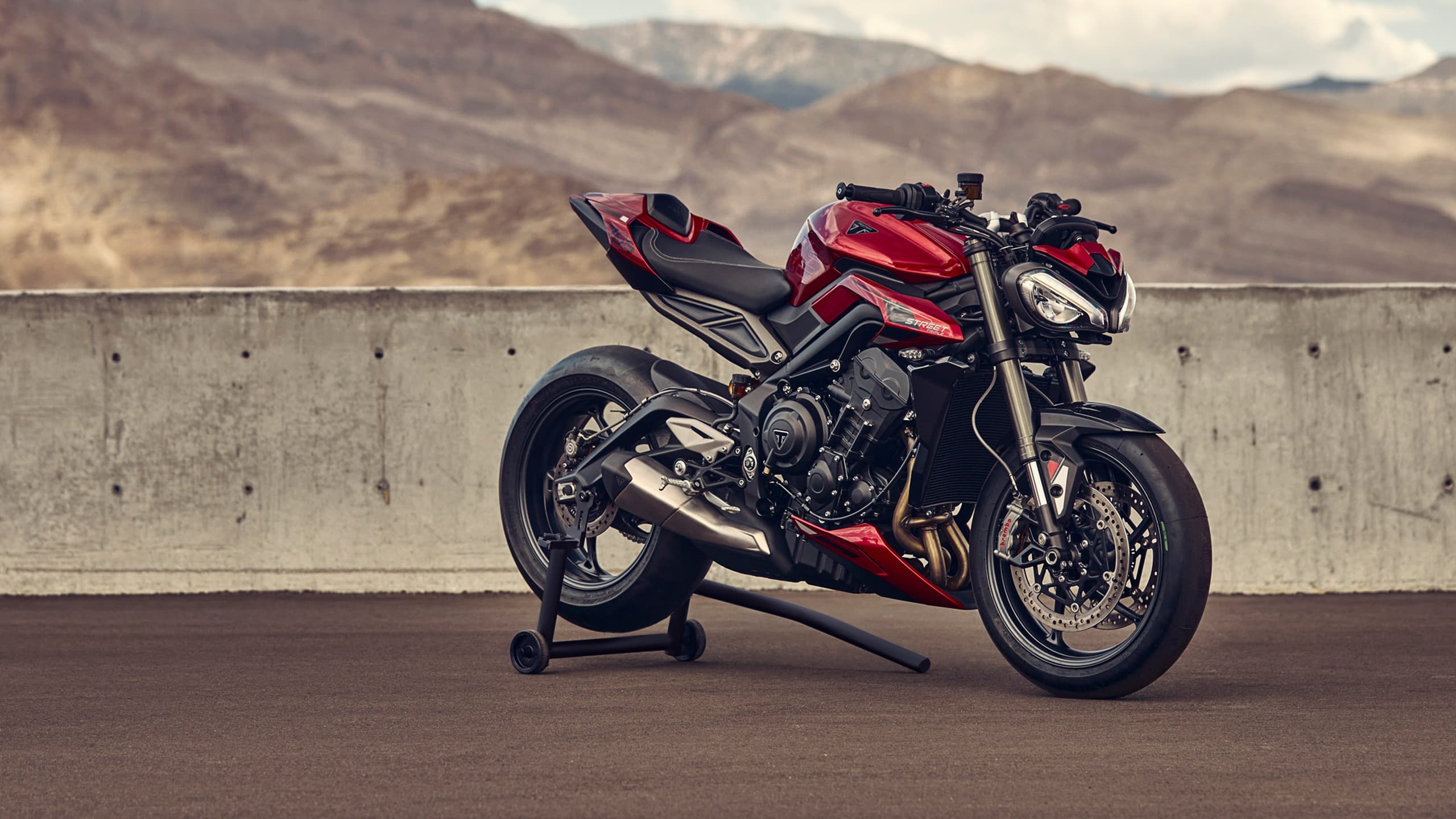 2560x1440 New Triumph STREET TRIPLE 765 RS in Edinburgh, Scotland