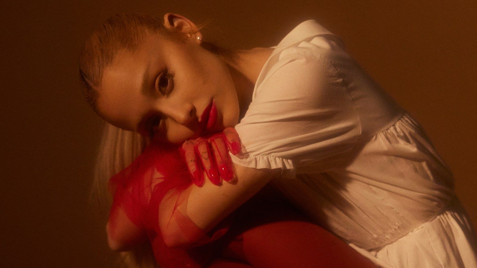 1600x900 Ariana Grande Releases 'Eternal Sunshine, ' First Album in Over 3 Years