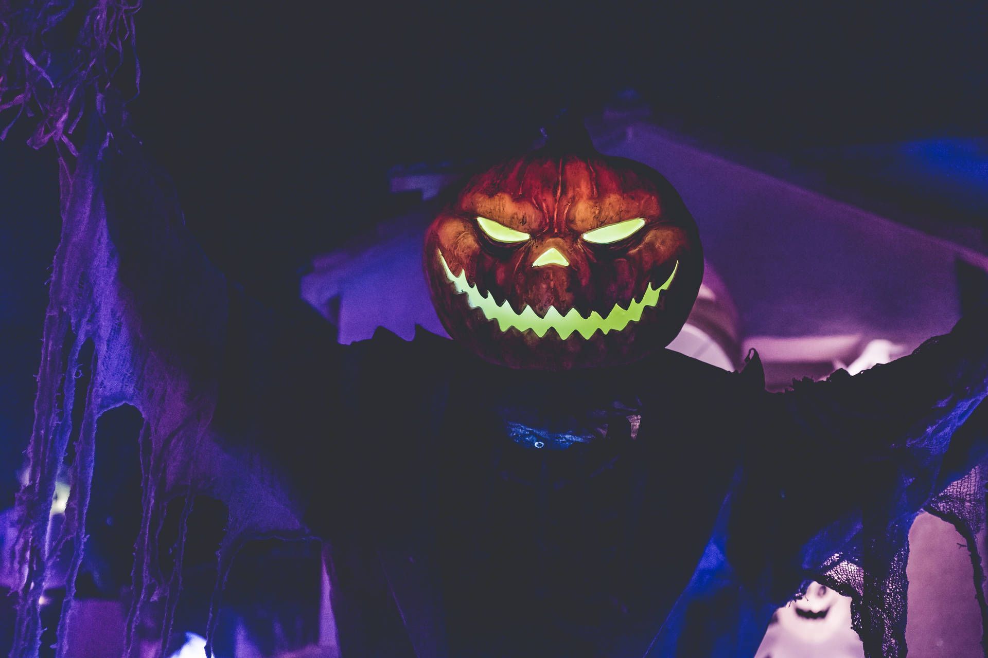 1920x1280 Scary Background