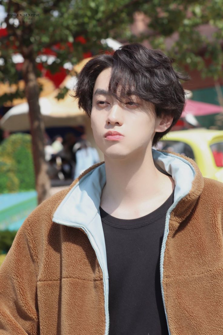 736x1104 Tian XuNing