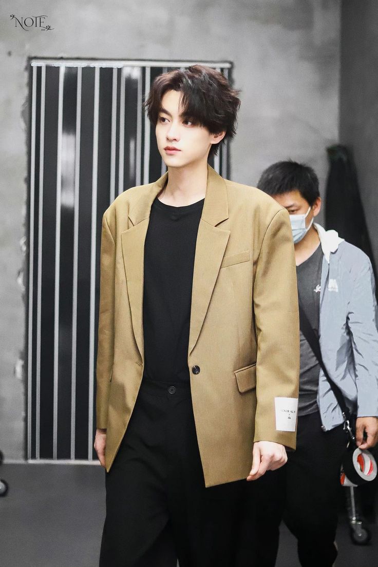 736x1105 Tian XuNing