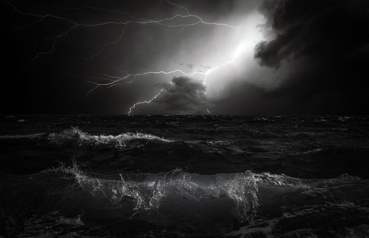 1280x825 Waves Sea Thunderstorm Night