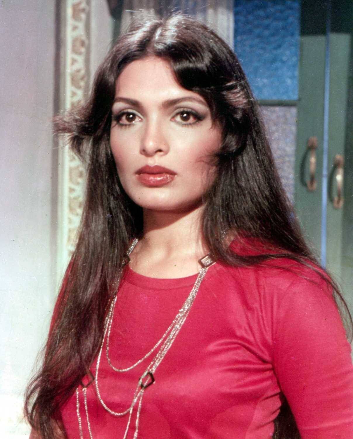 1208x1500 Parveen Babi Wallpaper