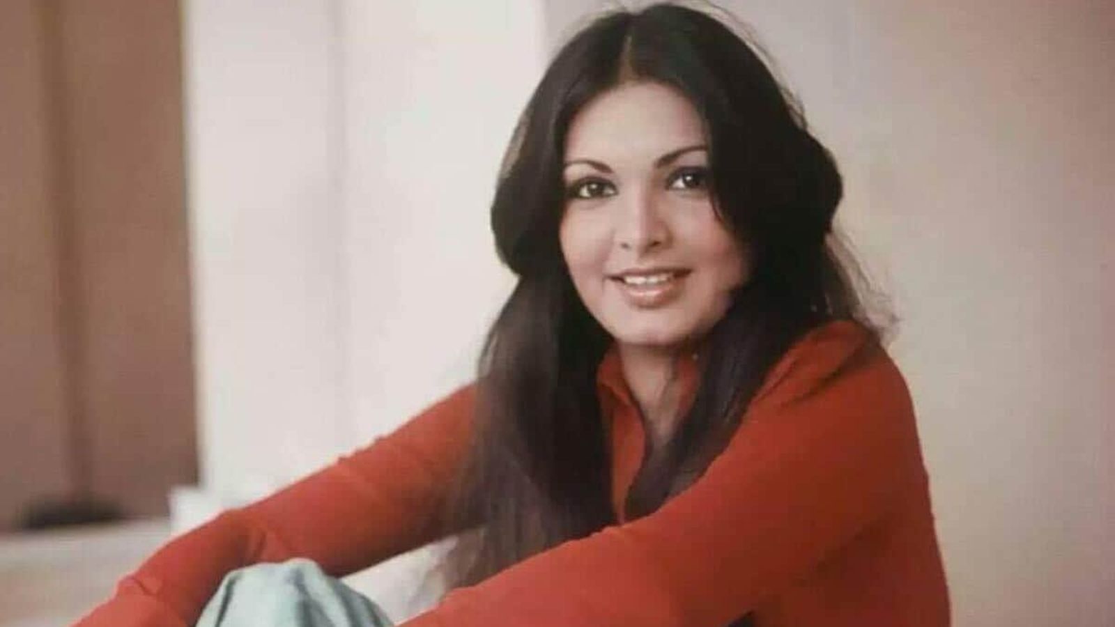1600x900 Parveen Babi 70th birth anniversary: Here are 8 memorable pics of actor
