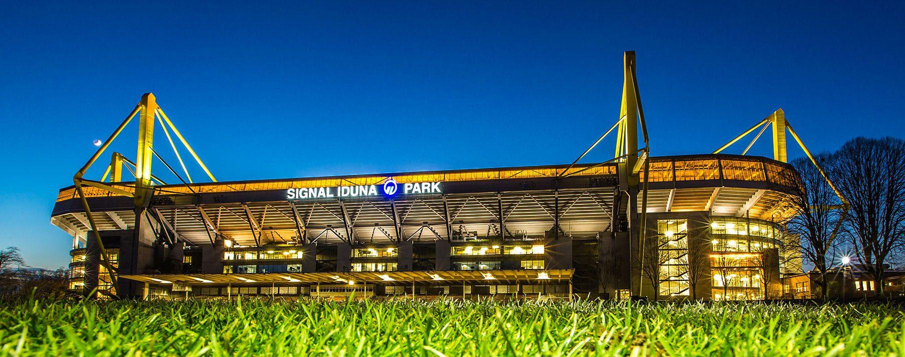1808x713 Signal Iduna Park Wallpaper