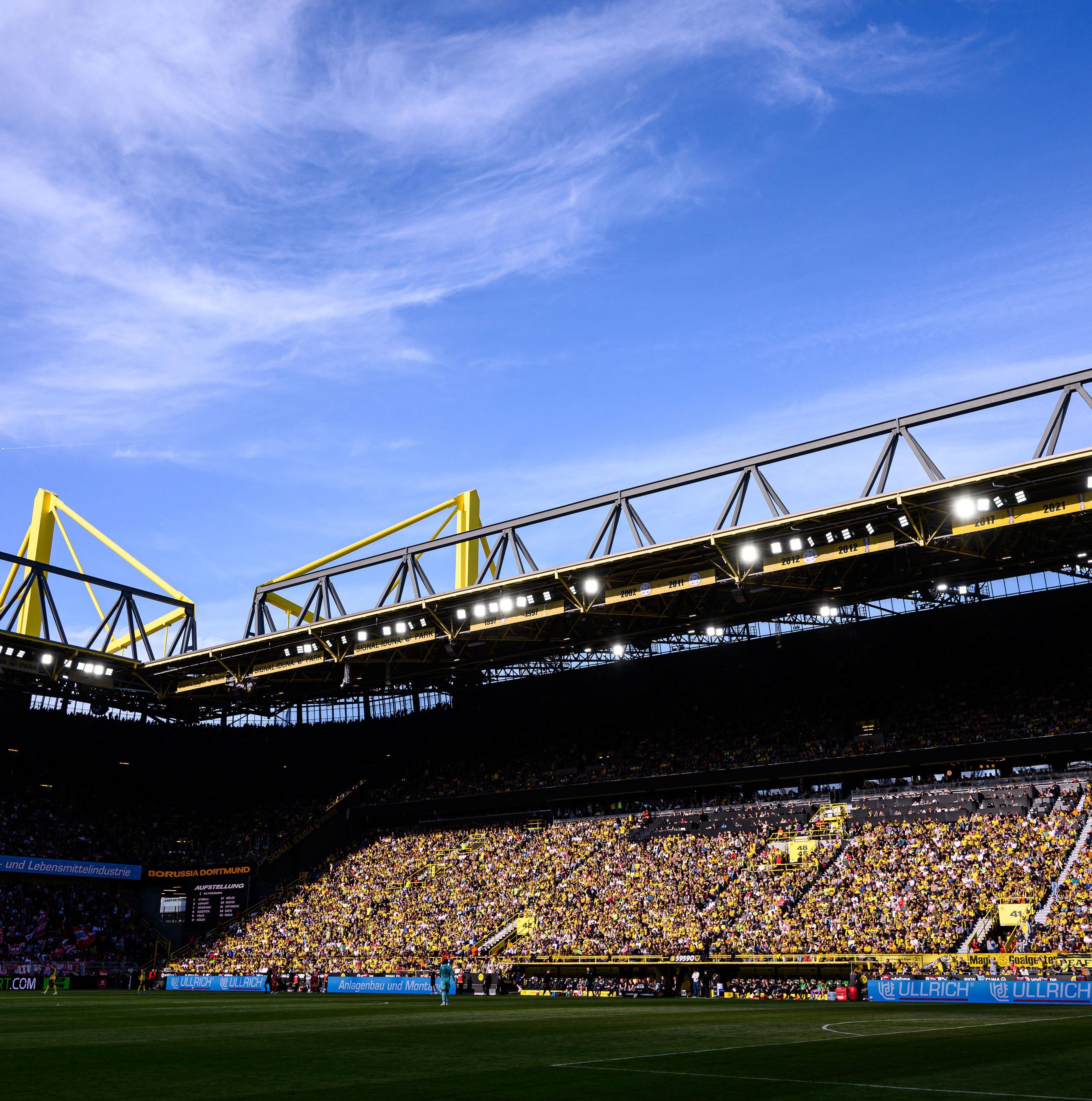 3786x3817 Comment Thread: Dortmund Host Eintracht Frankfurt on Friday Night. Fear The Wall