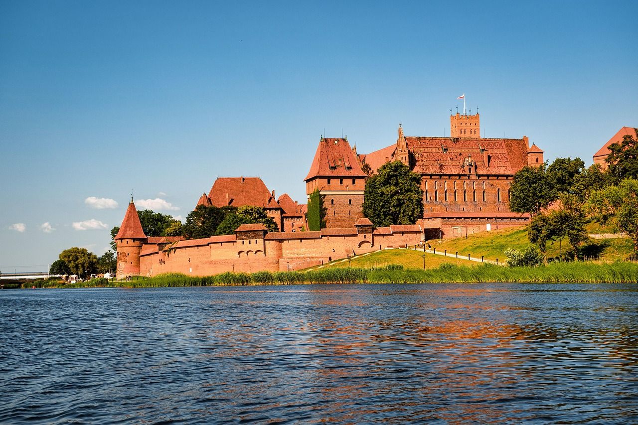1280x853 Free Malbork & Castle Image